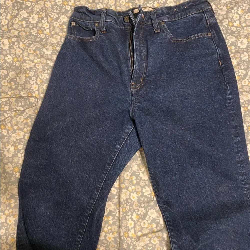 Dark Blue - The Curvy '90s Straight Jeans - Picture 7 of 9